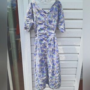 Chandni Size 1X blue floral button down relaxed fit midi dress
